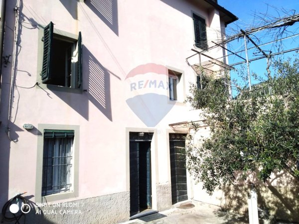 casa indipendente in vendita a Lucca in zona Santa Maria del Giudice