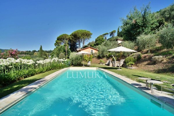 casa indipendente in vendita a Lucca in zona Ciciana