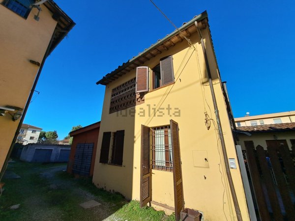 casa indipendente in vendita a Lucca in zona Sant'Anna