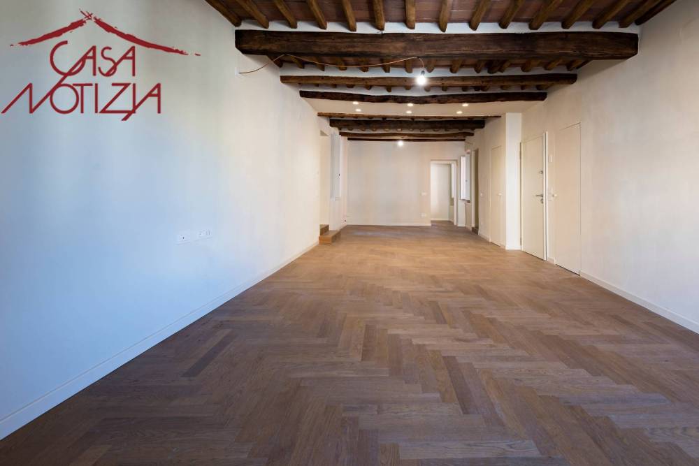 appartamento in vendita a Lucca in zona Centro Città