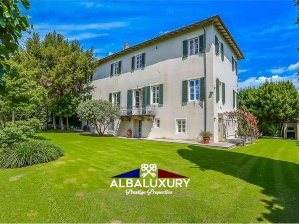 casa indipendente in vendita a Lucca in zona Mutigliano