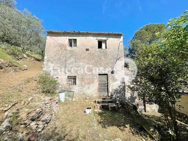 casa indipendente in vendita a Lucca in zona Santa Maria del Giudice