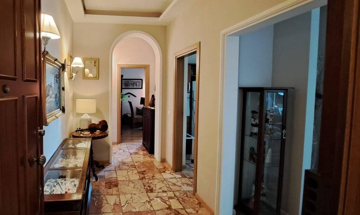 appartamento in vendita a Lucca in zona Pontetetto