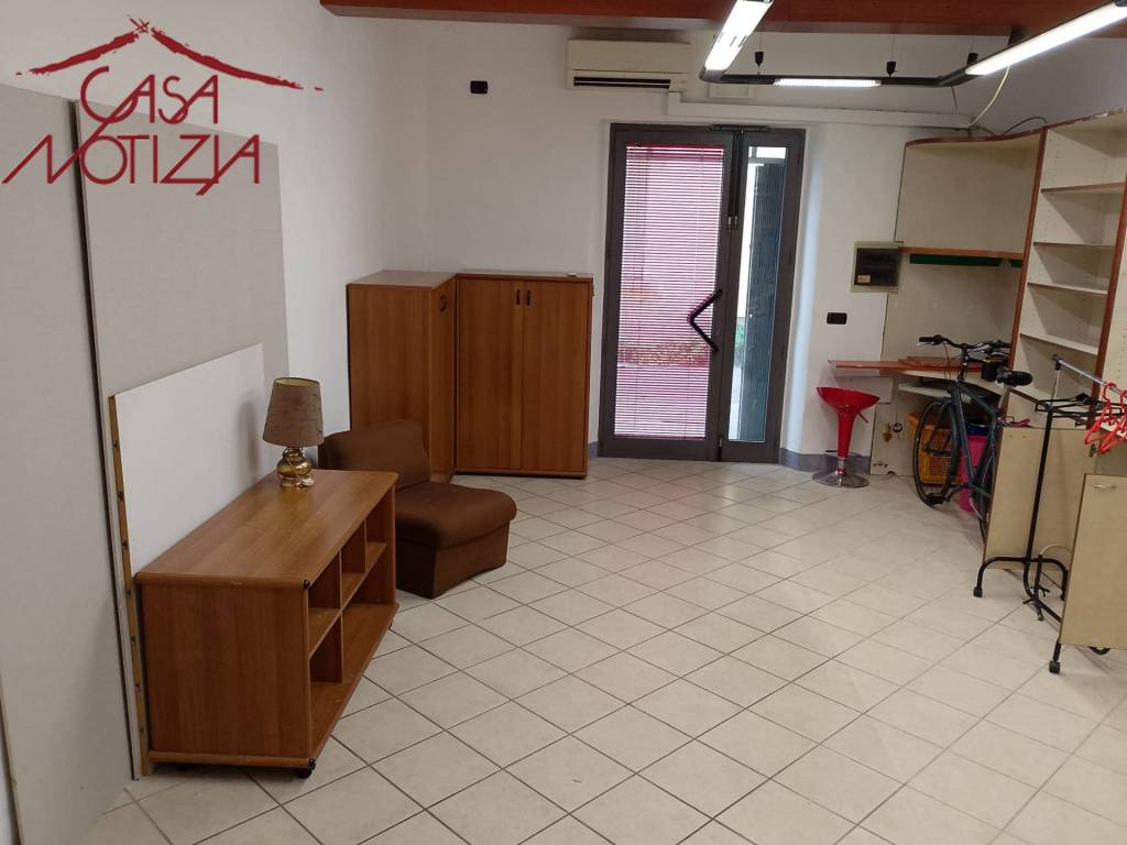 casa indipendente in vendita a Lucca in zona Ponte a Moriano