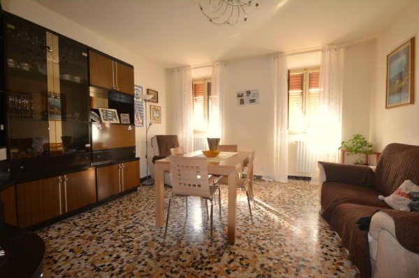 casa indipendente in vendita a Lucca in zona Pozzuolo
