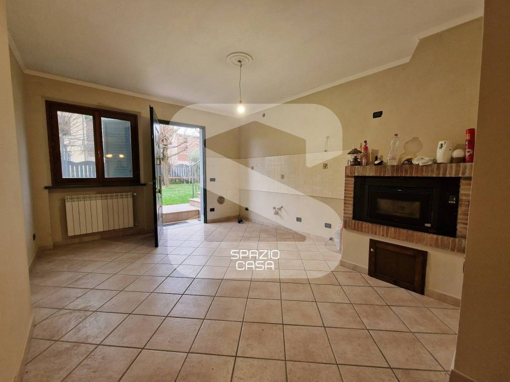 casa indipendente in vendita a Lucca in zona zona Mugnano