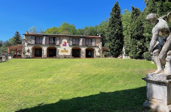 casa indipendente in vendita a Lucca in zona Monte San Quirico