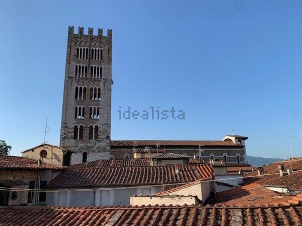 appartamento in vendita a Lucca in zona Centro Città