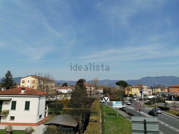 appartamento in vendita a Lucca in zona zona Arancio
