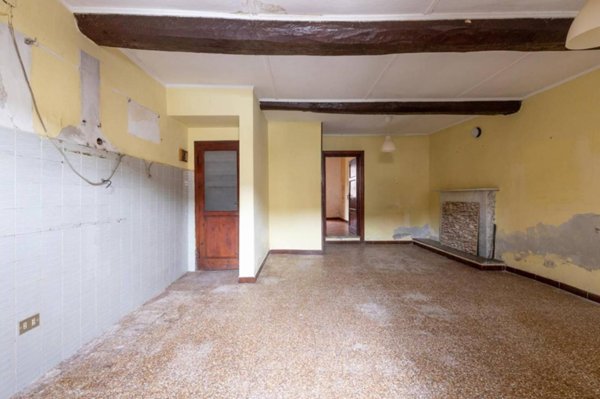 casa indipendente in vendita a Lucca in zona Balbano