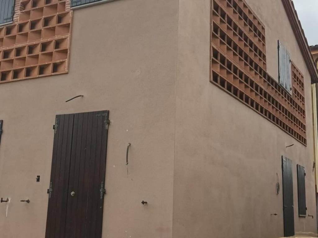 casa indipendente in vendita a Lucca in zona San Cassiano a Vico