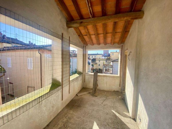 appartamento in vendita a Lucca in zona Torre