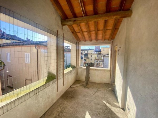 appartamento in vendita a Lucca in zona Torre