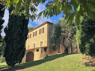 casa indipendente in vendita a Lucca
