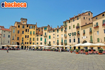 negozio in vendita a Lucca in zona Centro Città