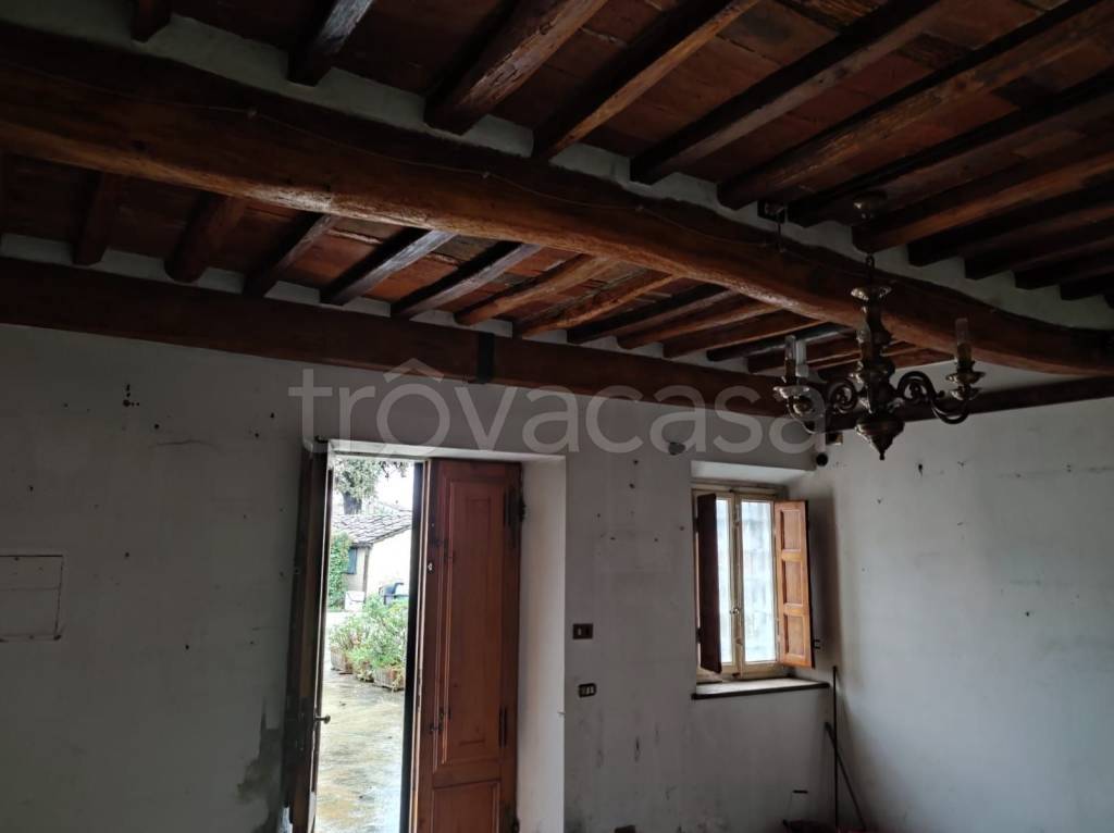 casa indipendente in vendita a Lucca in zona San Pietro a Vico