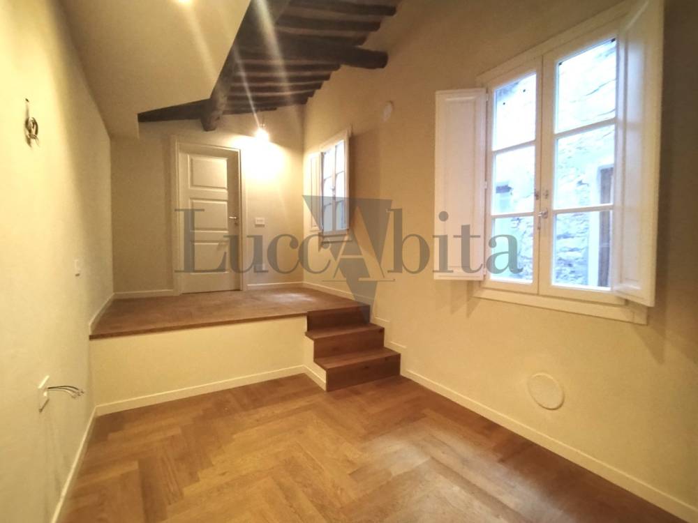 appartamento in vendita a Lucca in zona Centro Città