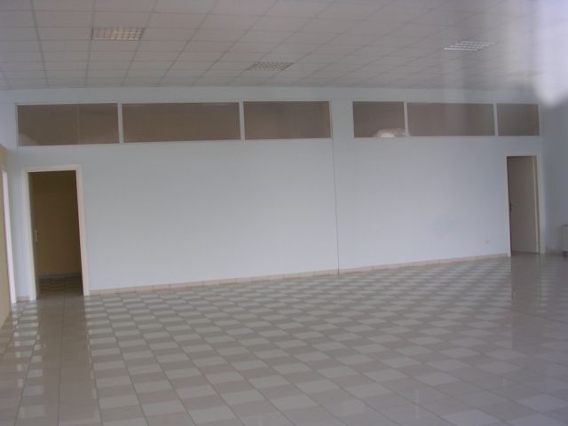 negozio in vendita a Lucca in zona Sant'Anna