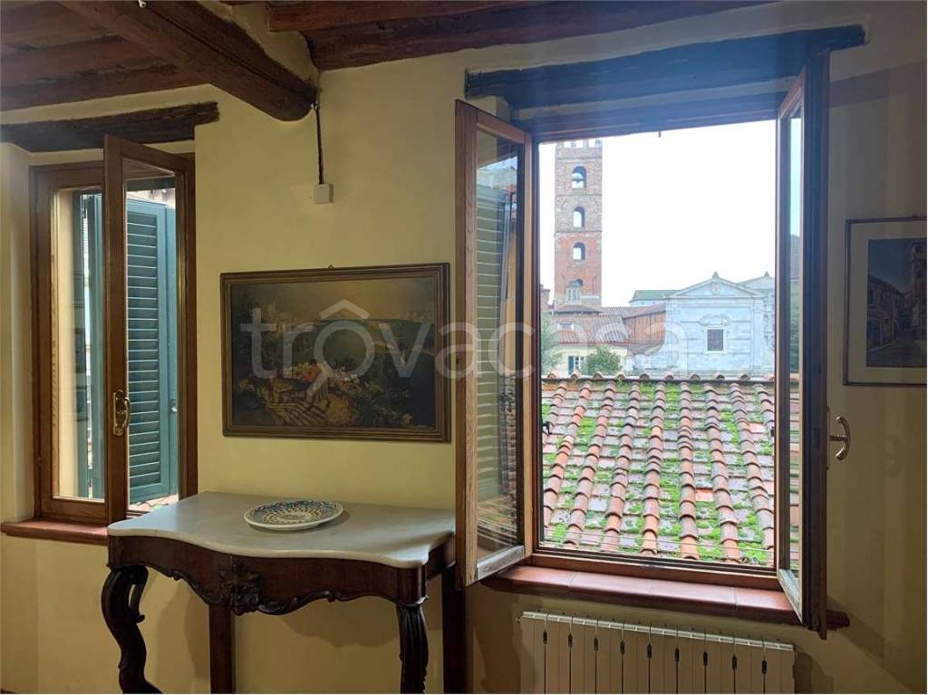appartamento in vendita a Lucca in zona Centro Città