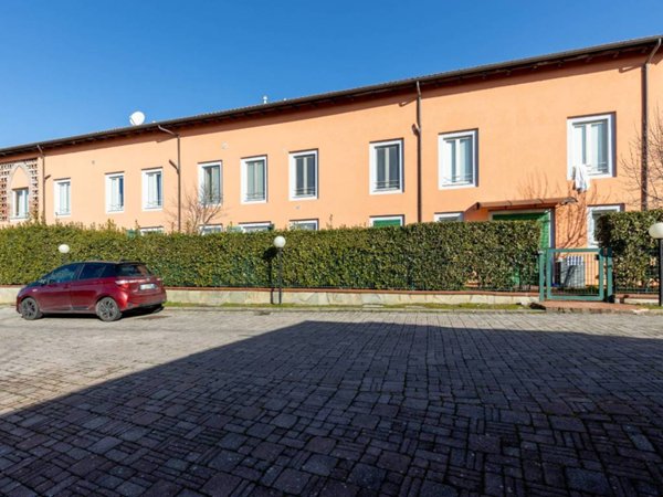 appartamento in vendita a Lucca in zona Mutigliano