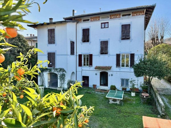 casa indipendente in vendita a Lucca in zona San Quirico di Moriano