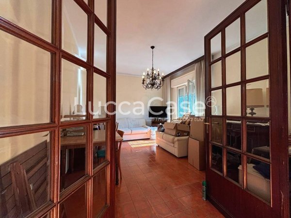 casa indipendente in vendita a Lucca in zona Picciorana