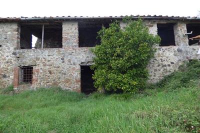 casa semindipendente in vendita a Lucca in zona Centro Città