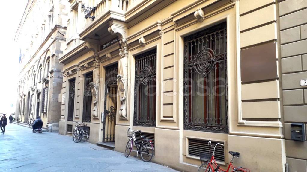 ufficio in vendita a Lucca in zona Centro Città