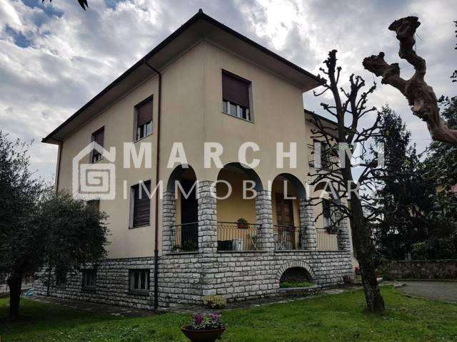 casa indipendente in vendita a Lucca in zona Centro Città