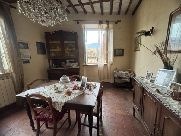 casa indipendente in vendita a Lucca in zona Ponte a Moriano