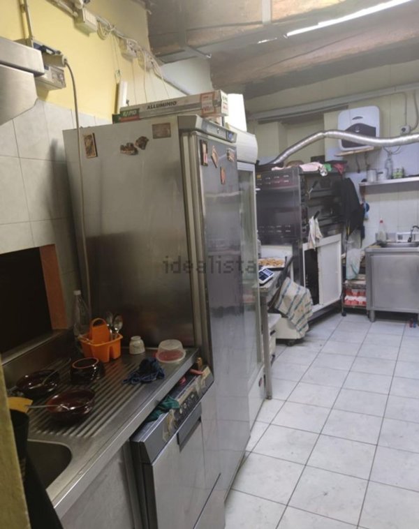 negozio in vendita a Lucca in zona Centro Città