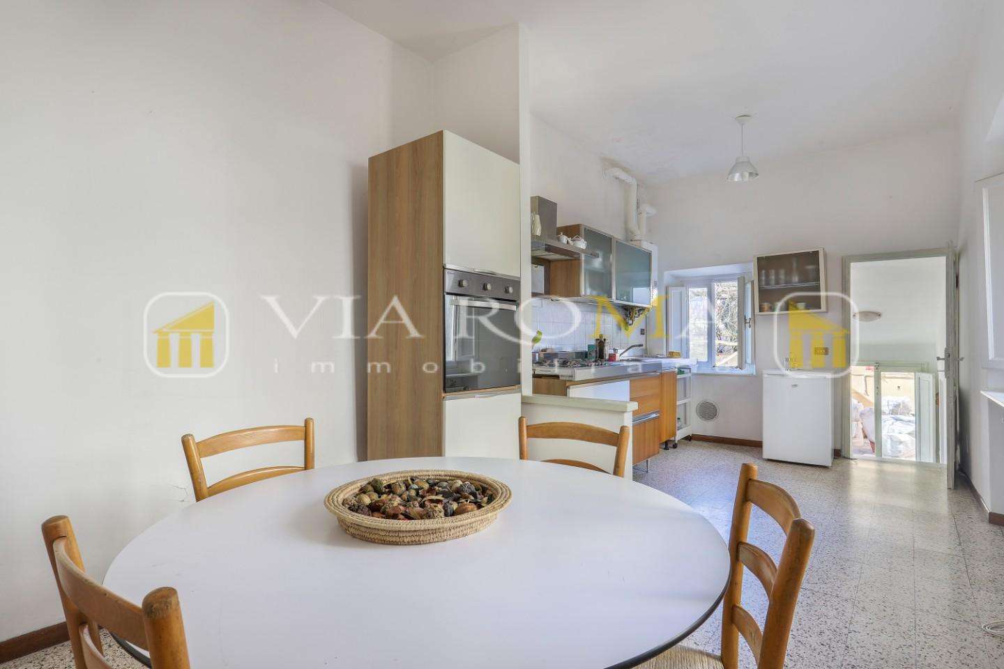 villa in vendita a Lucca in zona Nozzano