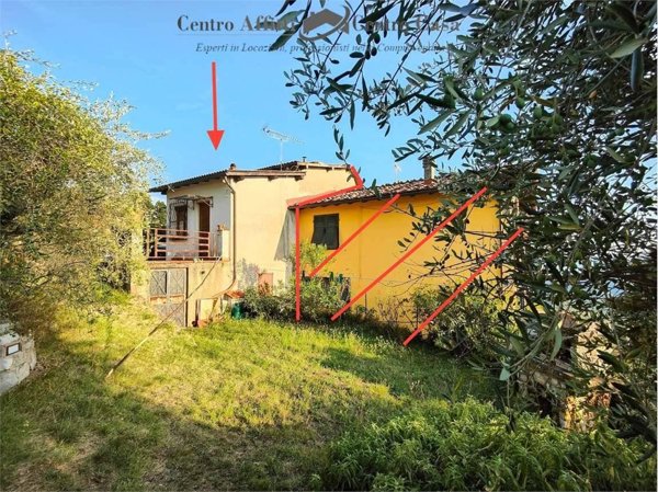 casa indipendente in vendita a Lucca in zona Ciciana
