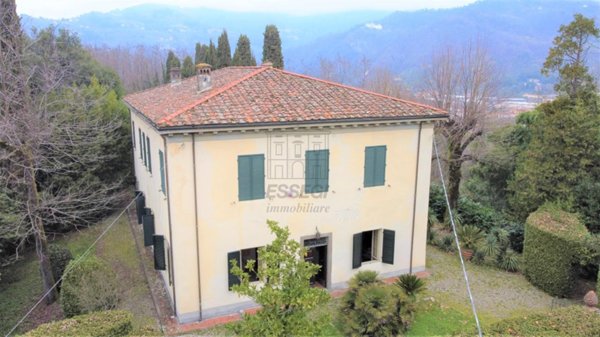 casa indipendente in vendita a Lucca in zona Ciciana