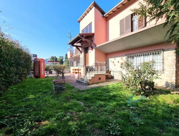 casa indipendente in vendita a Lucca in zona Santa Maria del Giudice