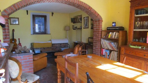 casa indipendente in vendita a Lucca in zona Maggiano