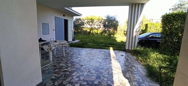 casa indipendente in vendita a Lucca in zona Centro Città