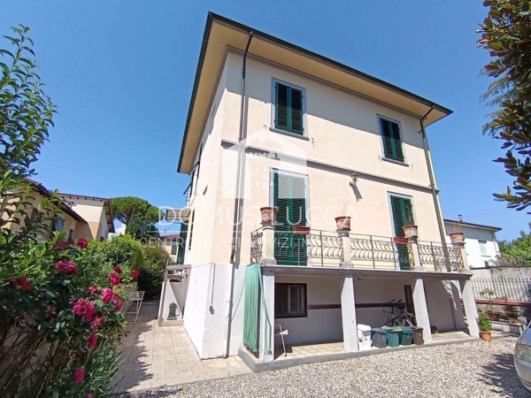 casa indipendente in vendita a Lucca in zona Zona San Concordio
