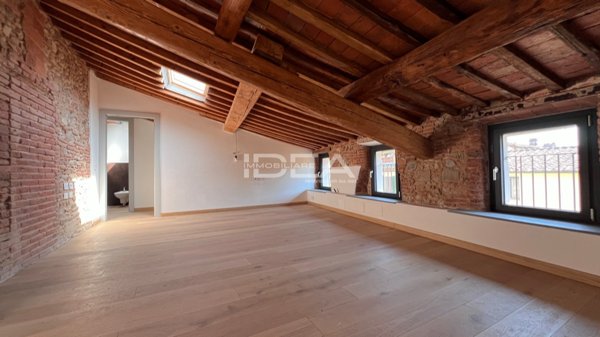 appartamento in vendita a Lucca in zona Centro Città