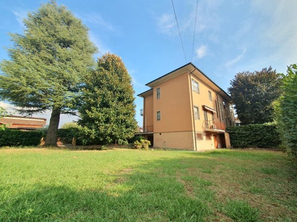 casa indipendente in vendita a Lucca in zona zona Antraccoli