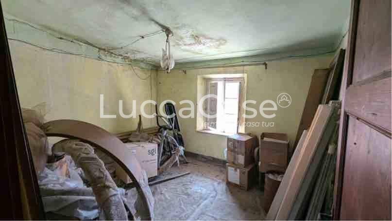 casa indipendente in vendita a Lucca in zona San Pietro a Vico