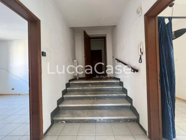 appartamento in vendita a Lucca in zona zona Arancio
