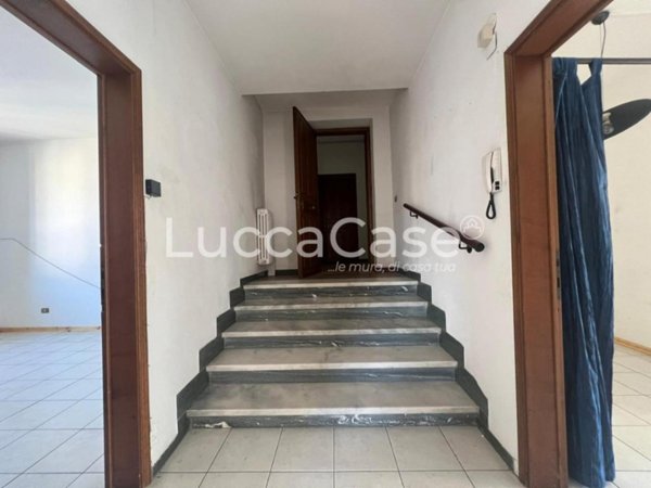appartamento in vendita a Lucca in zona zona Arancio