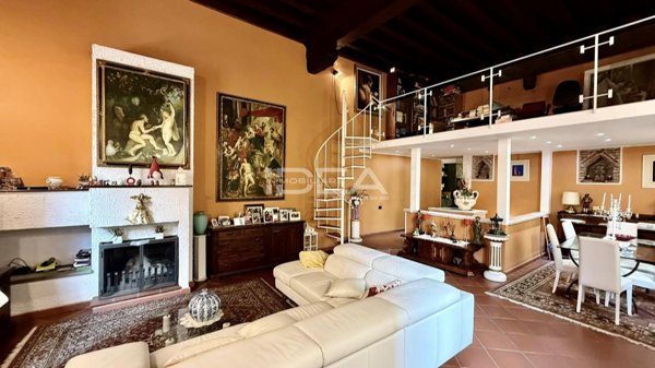 appartamento in vendita a Lucca in zona Centro Città