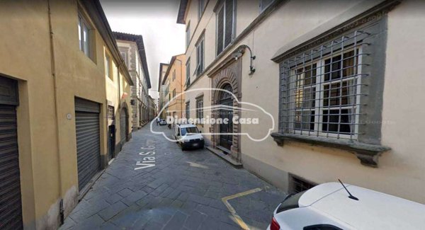 locale commerciale in vendita a Lucca in zona Centro Città