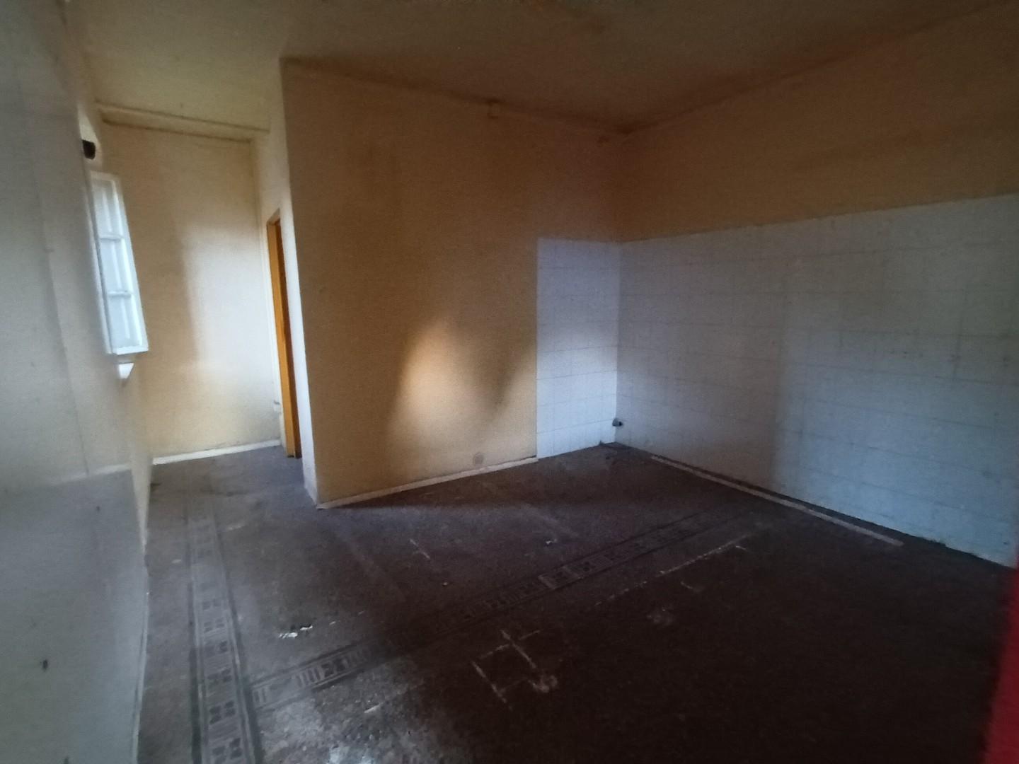 locale commerciale in vendita a Lucca in zona Centro Città