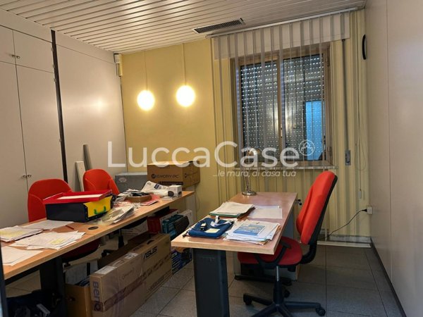 ufficio in vendita a Lucca in zona Zona San Concordio