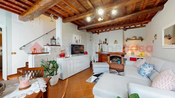 casa indipendente in vendita a Lucca in zona Sant'Alessio