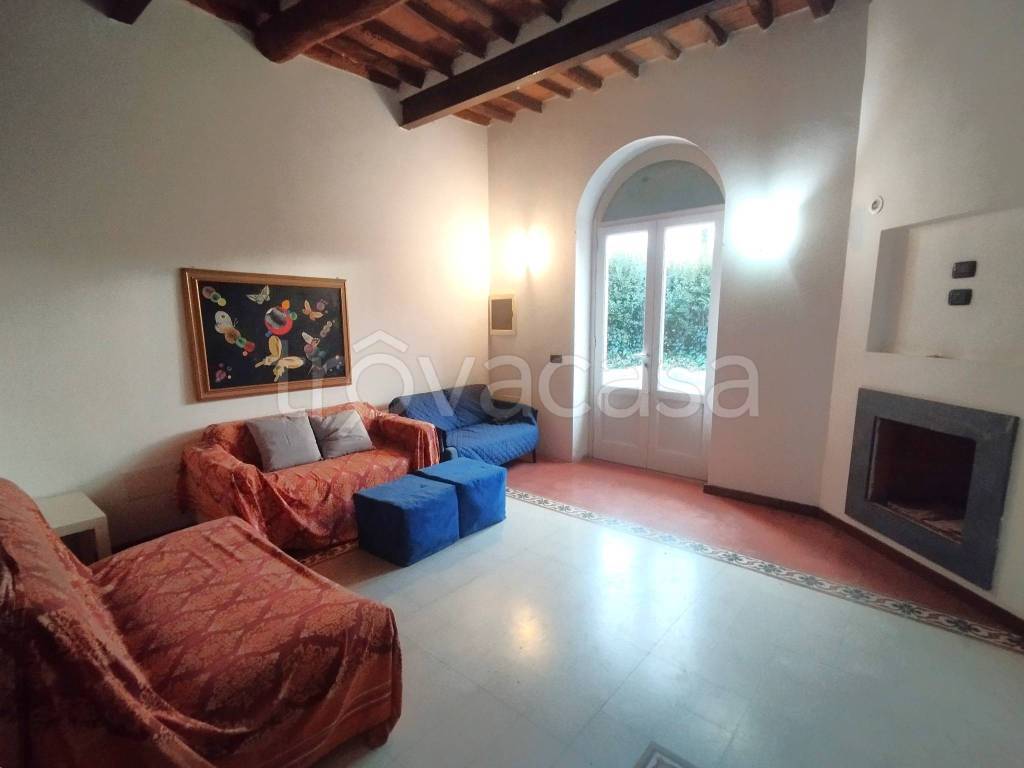casa indipendente in vendita a Lucca in zona zona San Filippo