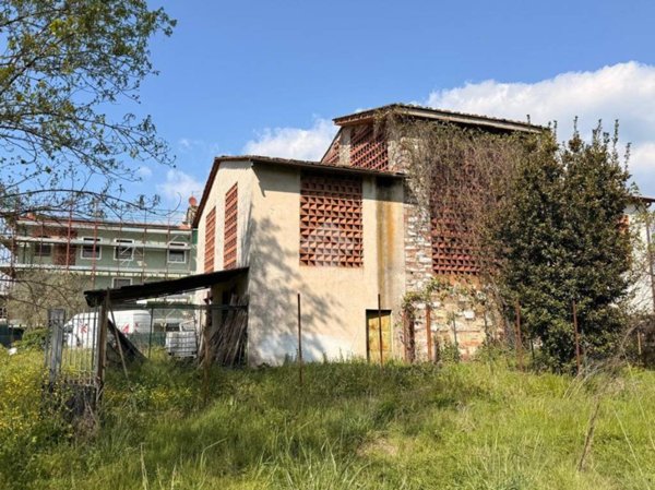 casa indipendente in vendita a Lucca in zona Sant'Anna